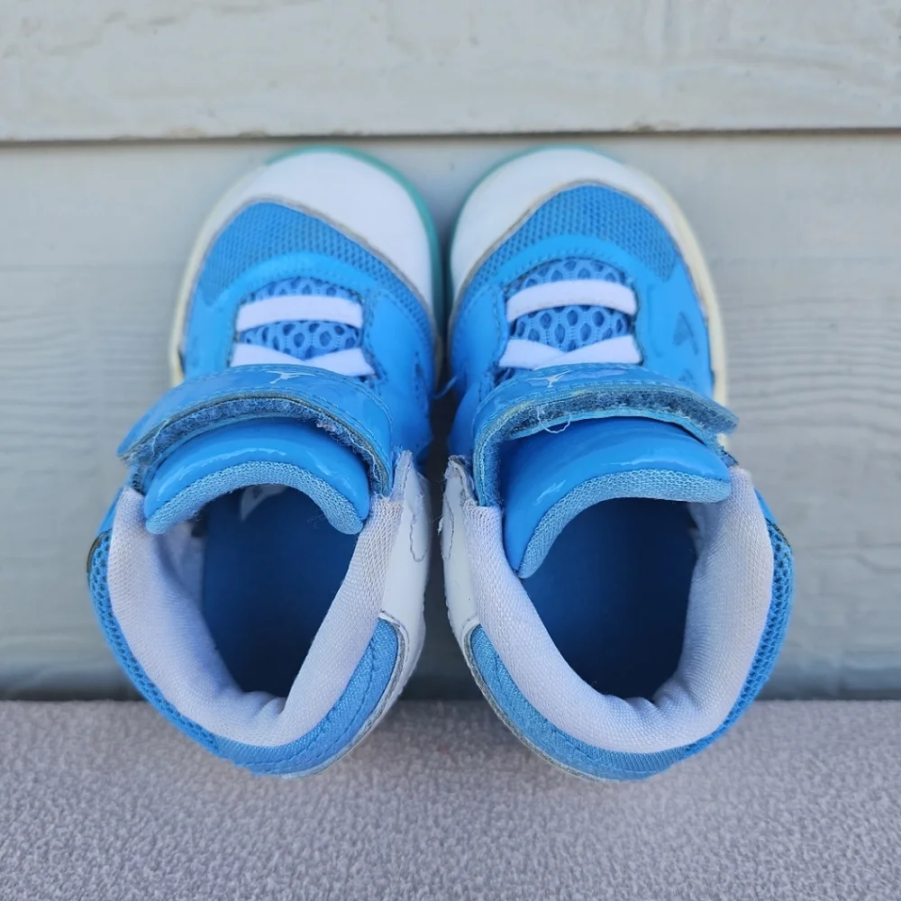 Nike Air Jordan Play In These 2 Toddler Size 6C Carolina Blue Hook & Loop